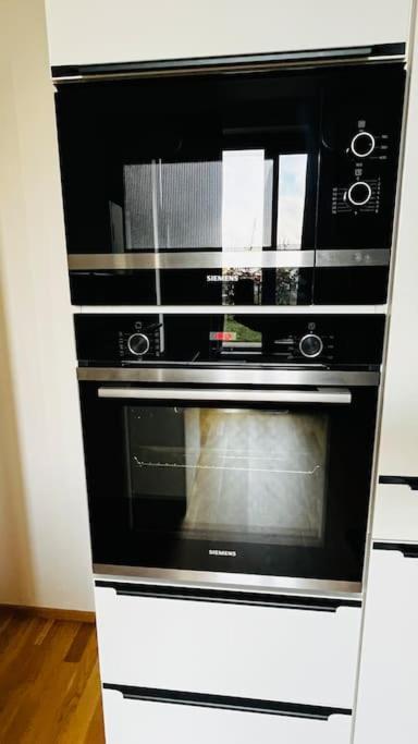 Apartment Holesovice, Garden, Garage ปราก ภายนอก รูปภาพ