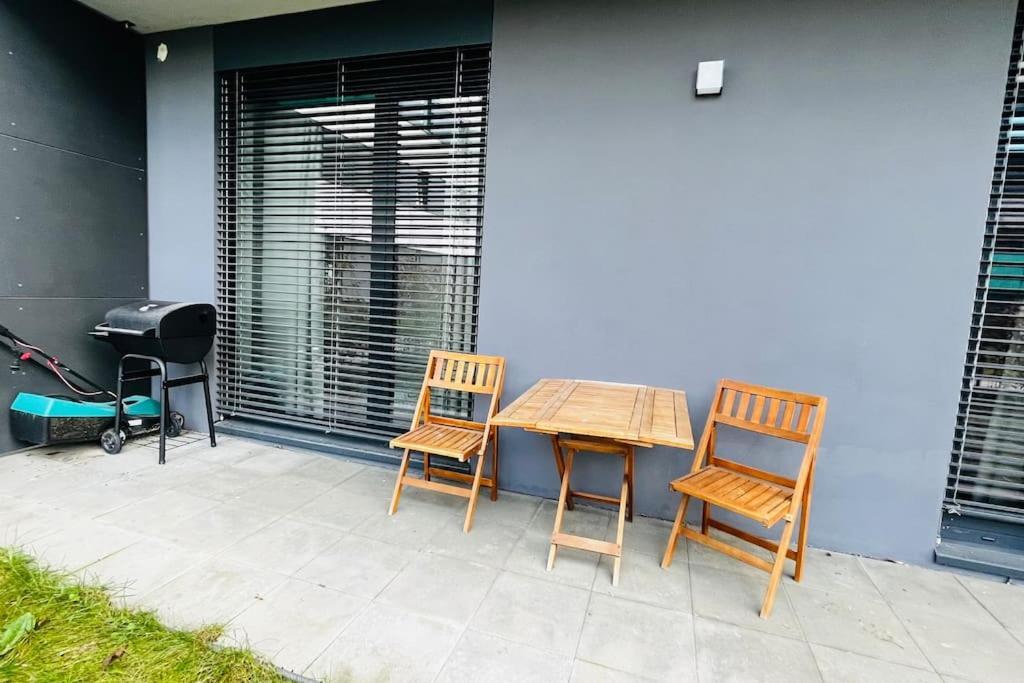 Apartment Holesovice, Garden, Garage ปราก ภายนอก รูปภาพ